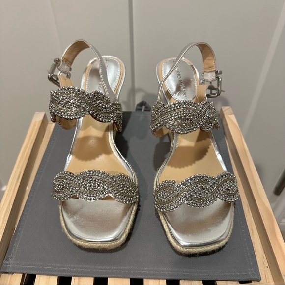 NWOT Antonio Melani wedges size 7 - Picture 2 of 5